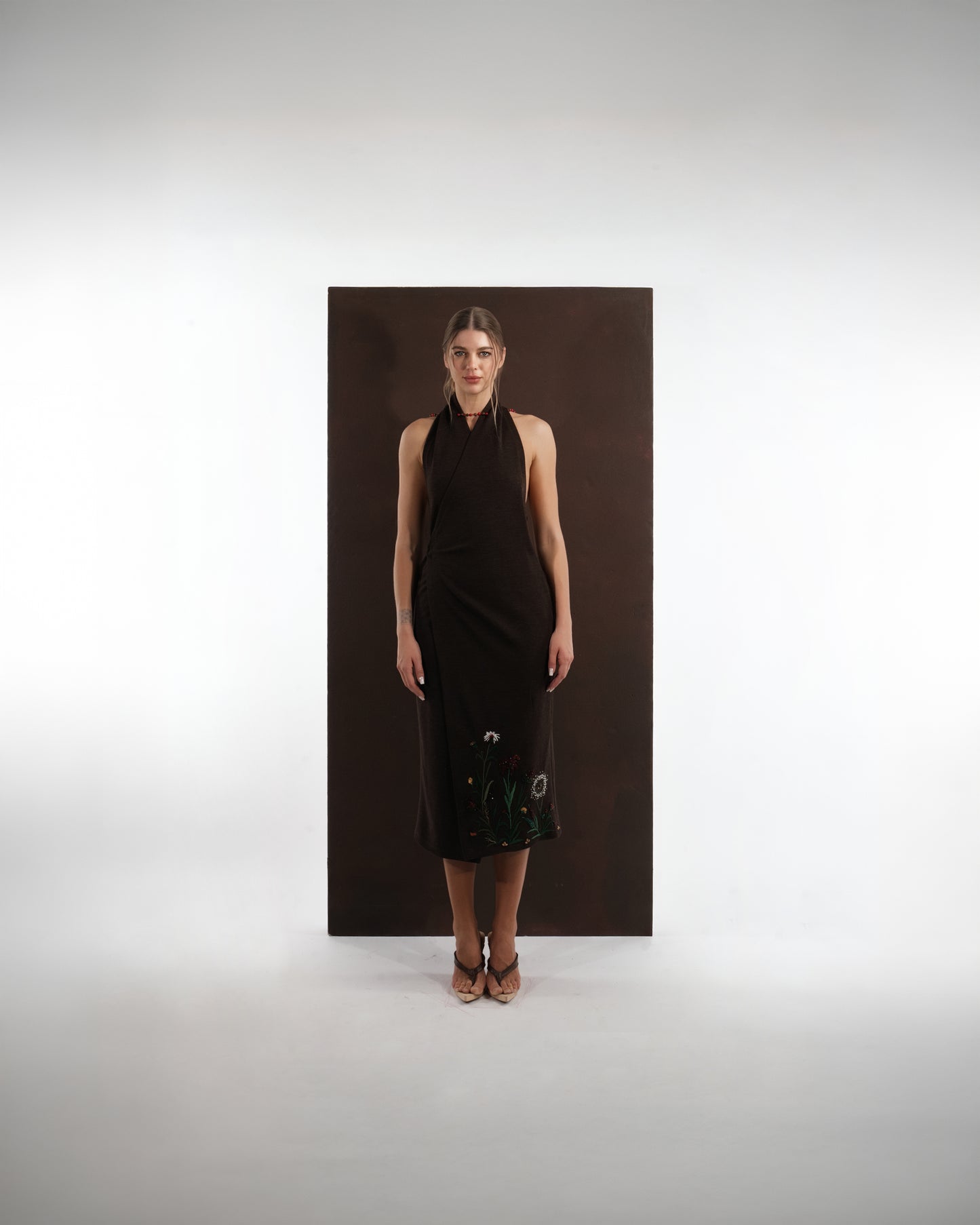 WOOL DRESS WITH GARDEN-INSPIRED EMBROIDERY