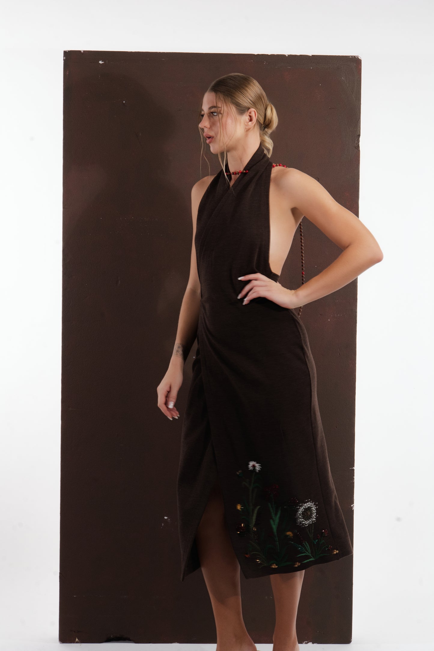 WOOL DRESS WITH GARDEN-INSPIRED EMBROIDERY