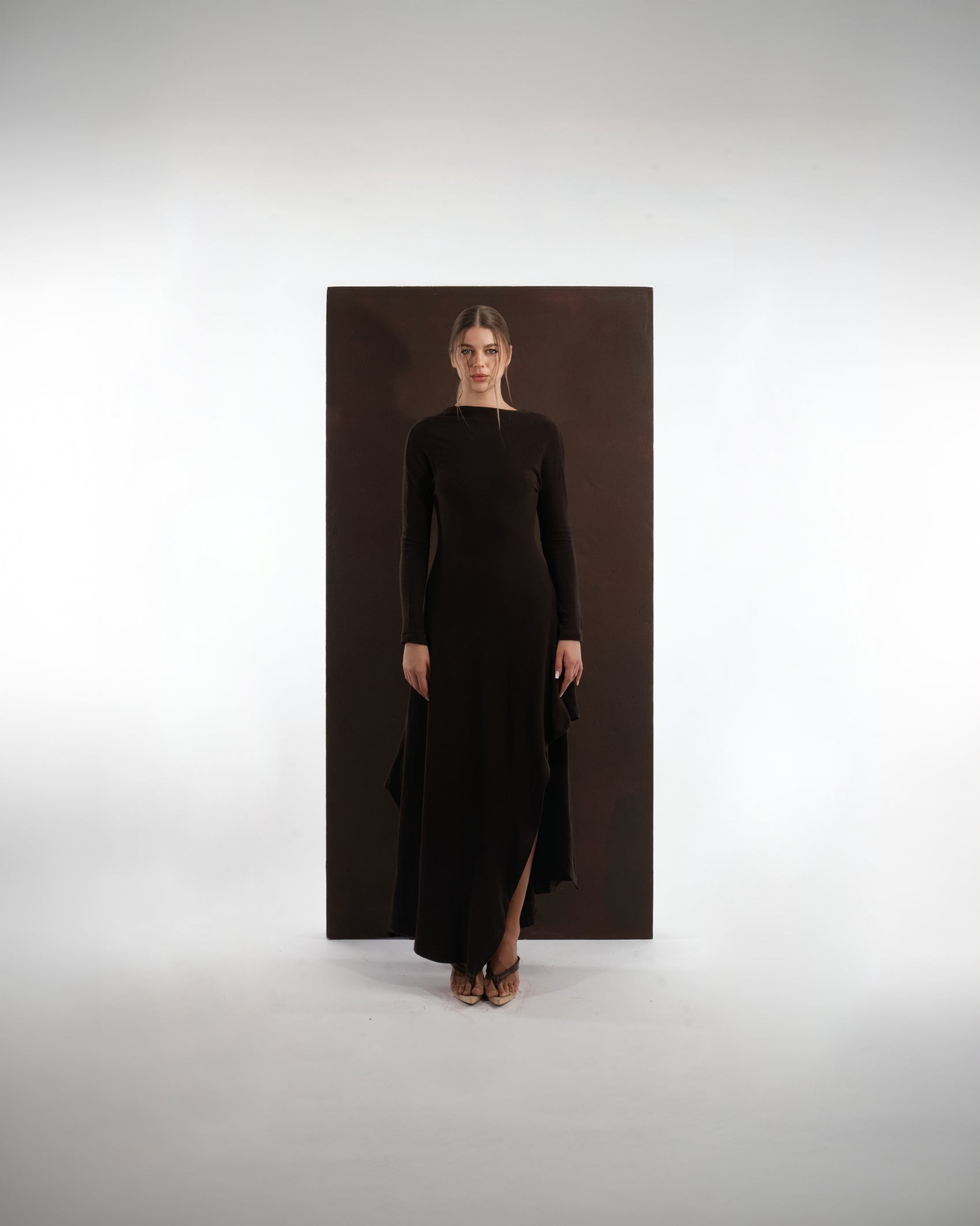 BROWN OPEN BACK DRESS