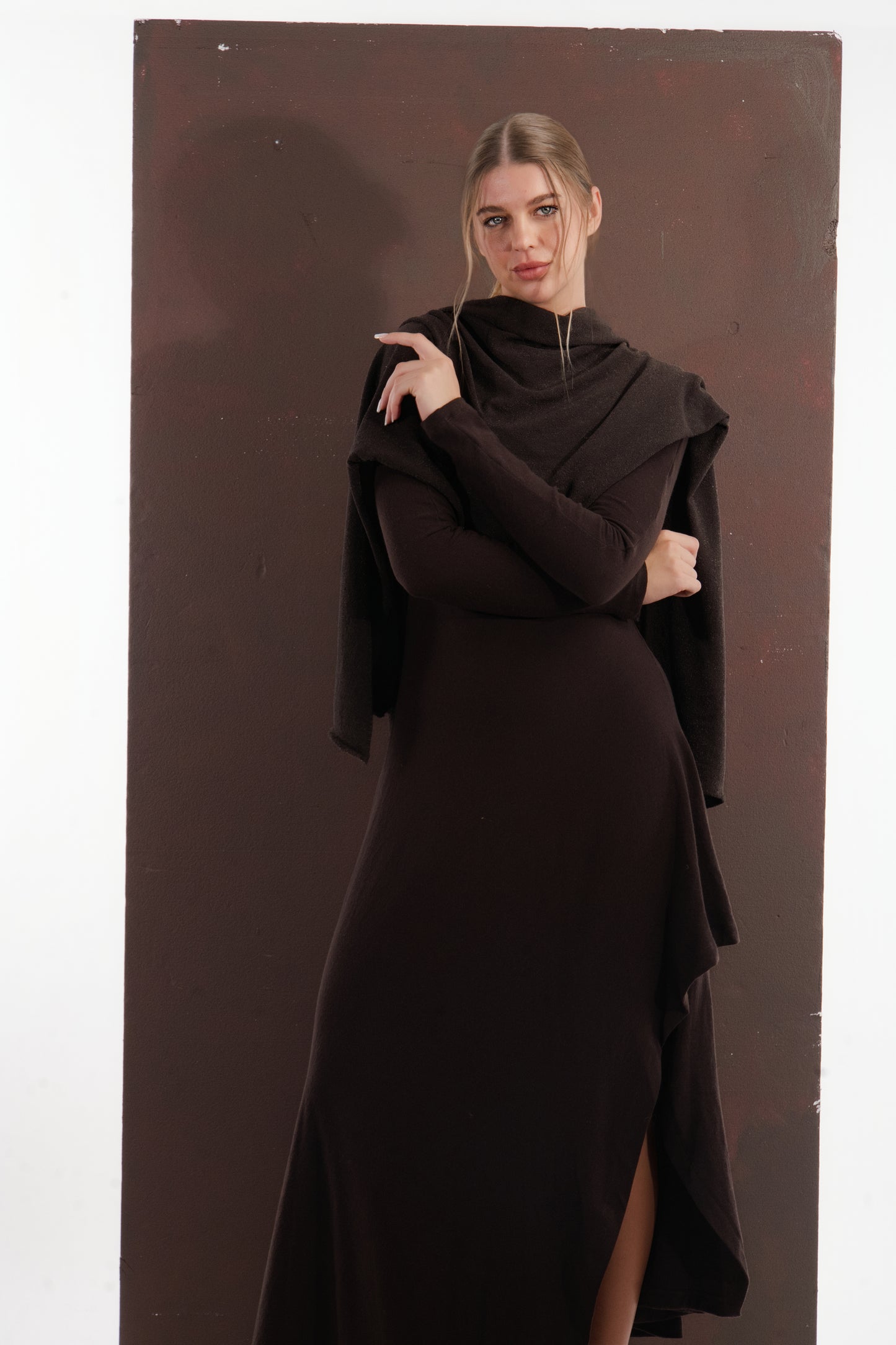 BROWN OPEN BACK DRESS