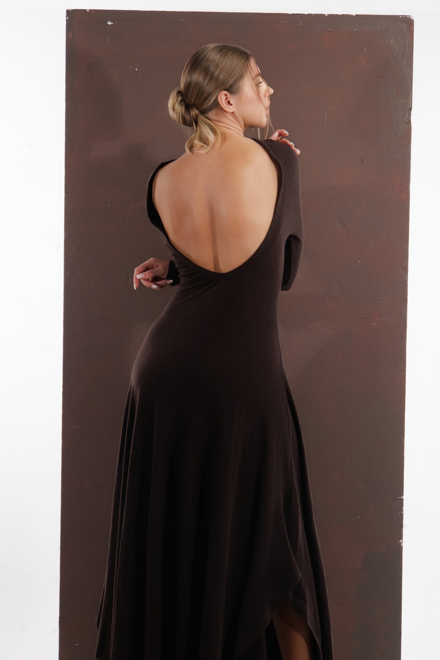 BROWN OPEN BACK DRESS