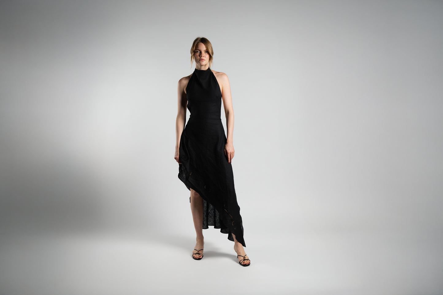 Linen Set with Refined Slit Detail
