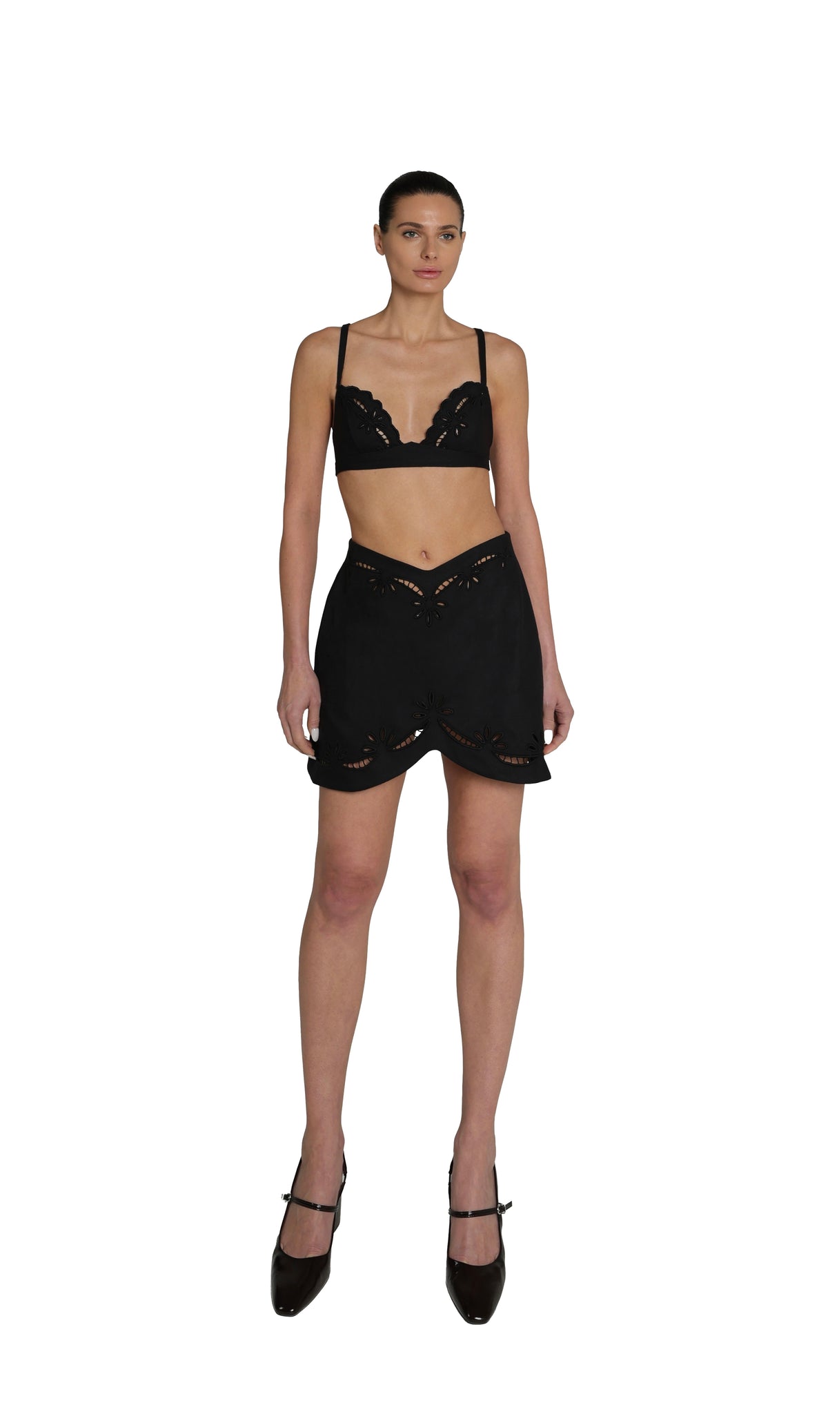 EMBROIDERED BLACK SET