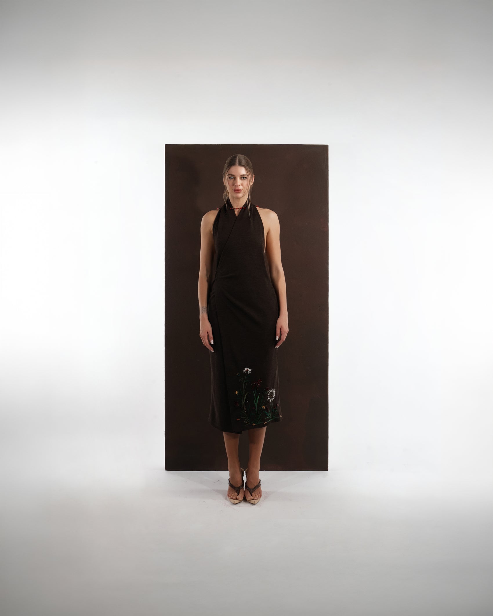 WOOL DRESS WITH GARDEN-INSPIRED EMBROIDERY