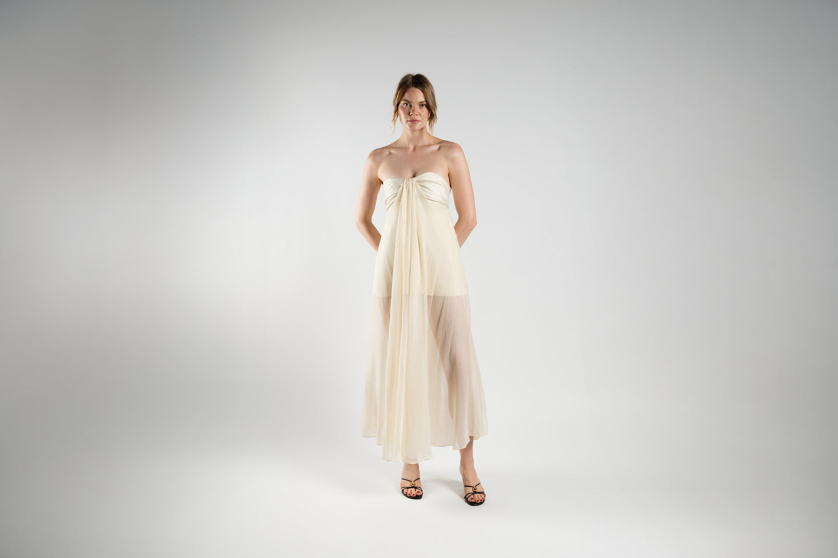 Long Dress in Lightweight Cream Linen
