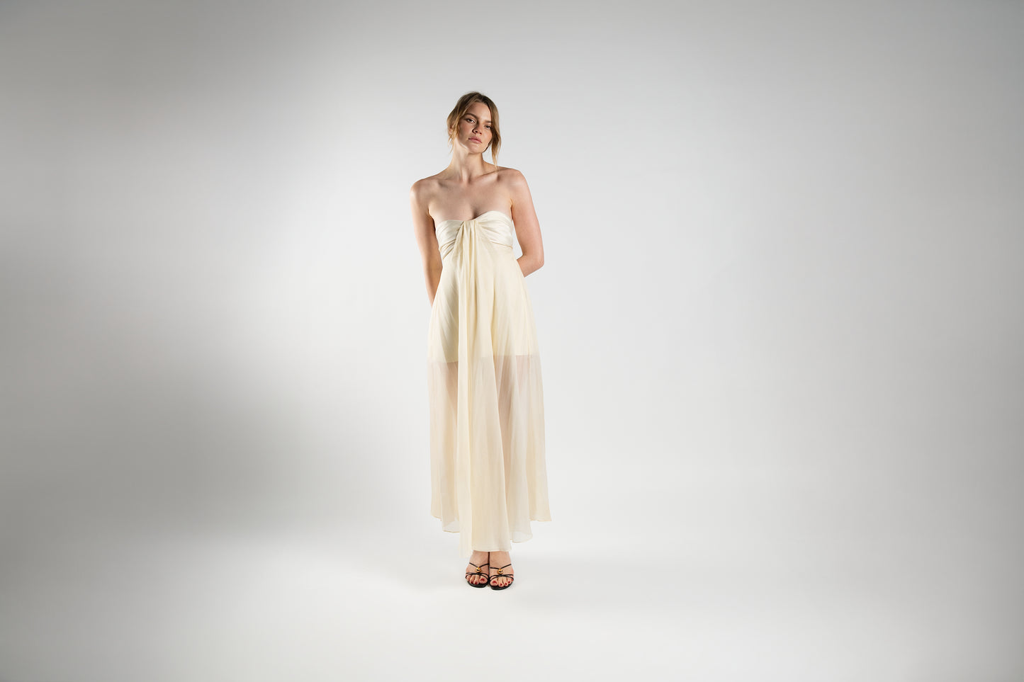 Long Dress in Lightweight Cream Linen