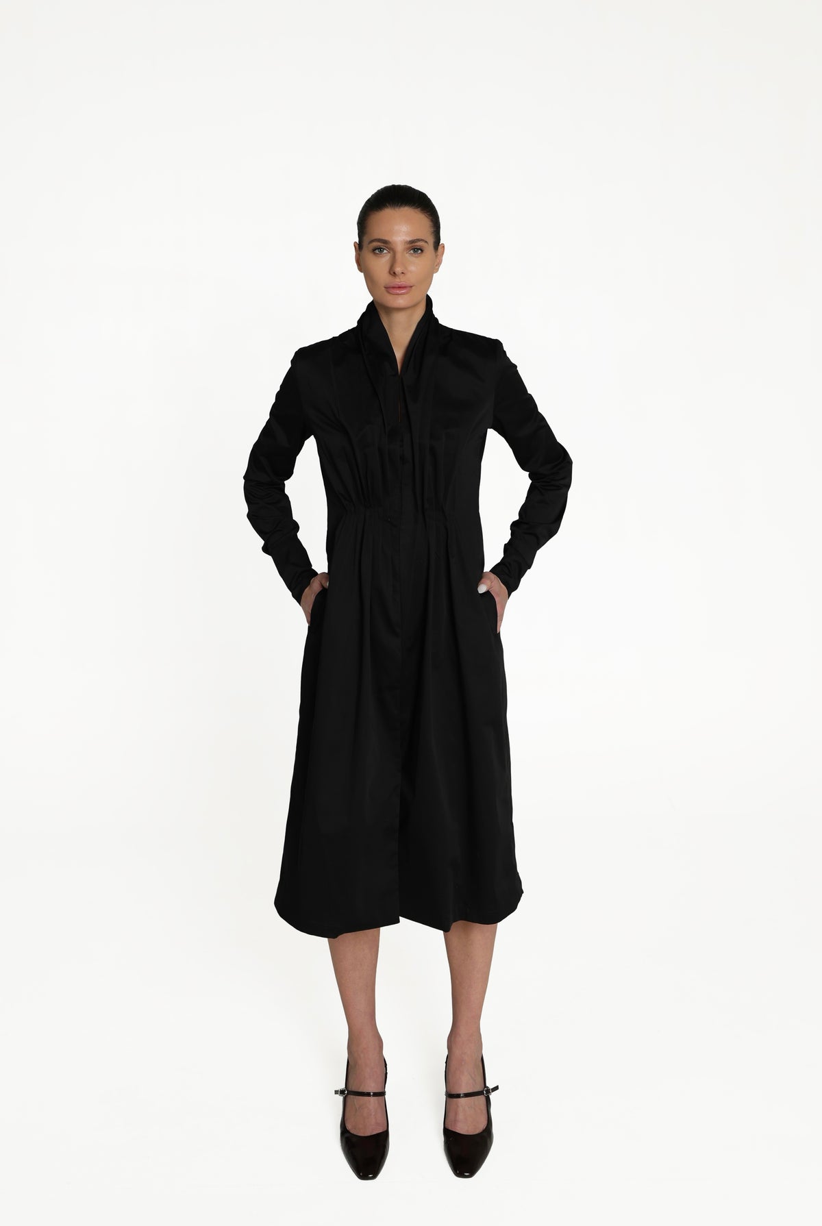 PLEATED POPLIN DRESS — WHITE & BLACK