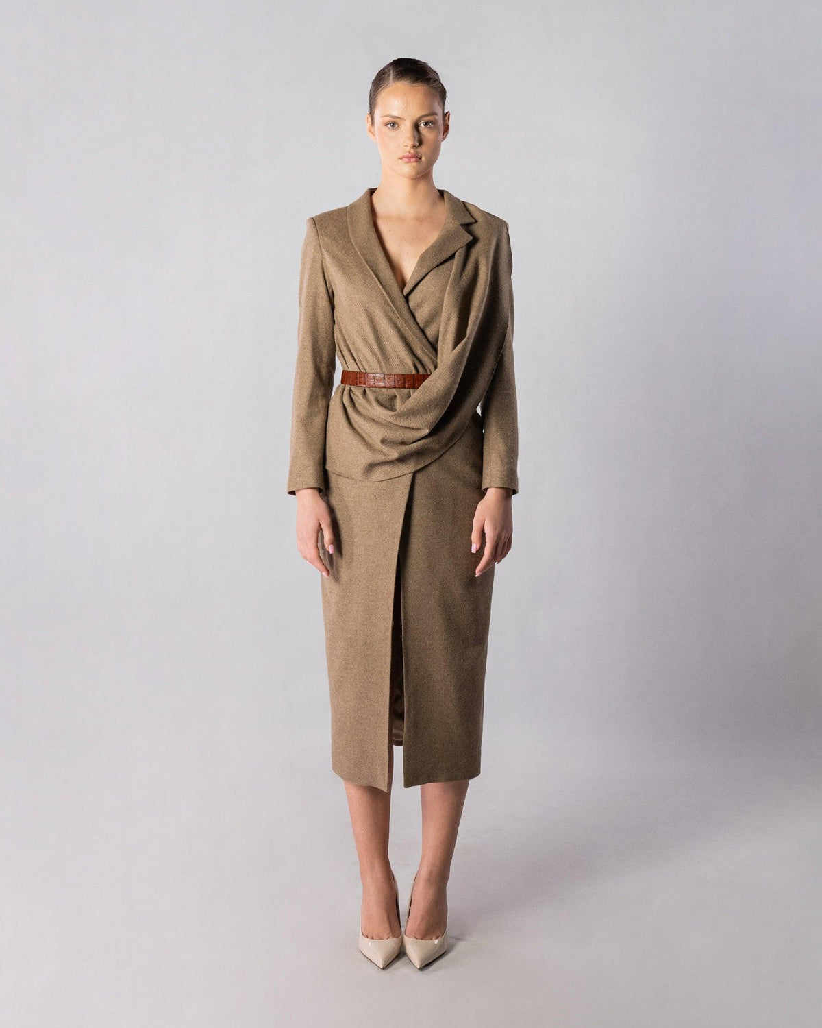 ALISADUDAJ CRAFT 04 brown wool draped wrap jacket and midi skirt set, front view, full length, with tan croc-effect belt